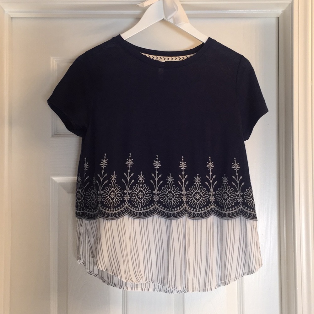 Blue xhilaration top